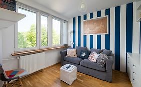 Solec 2-Bedroom Vistula Apartment